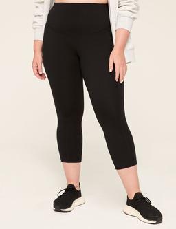 LIVI Smoothing Control Tech Signature Stretch Capri Legging