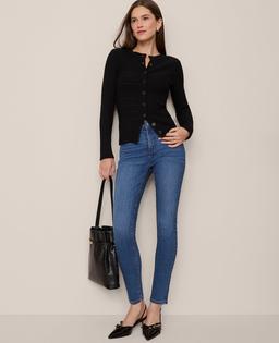 Mid Rise Skinny Jeans in Classic Wash