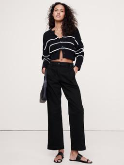 The Weekender Straight-Leg Pant