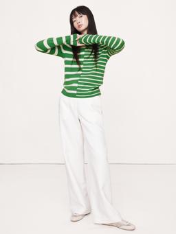 Lightweight Cashmere Crew-Neck Sweater