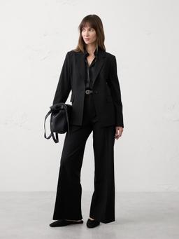 Sculpted Stretch Blazer