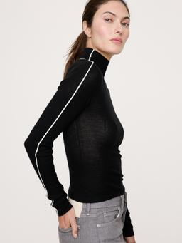 Featherweight Cashmere Turtleneck