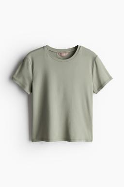 Short T-shirt