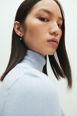 Fine-Knit Turtleneck Top