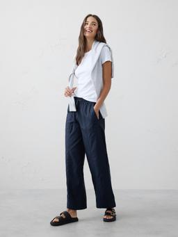 Wide-Leg Mid-Rise Cargo Pull-On Pant
