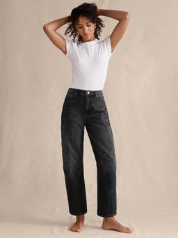 Mid-Rise Barrel Ankle Jean