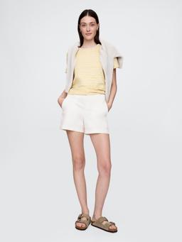 4" Downtown Khaki Shorts