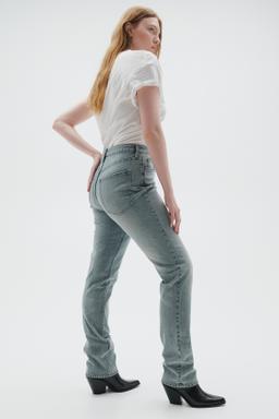 Curvy Fit Slim High Jeans