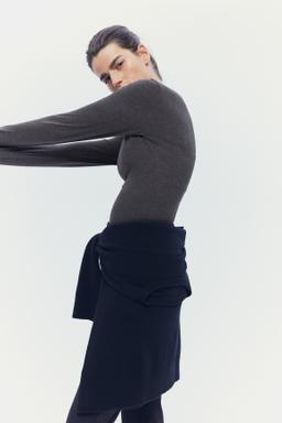 Long-Sleeved Sports Top in DryMove™