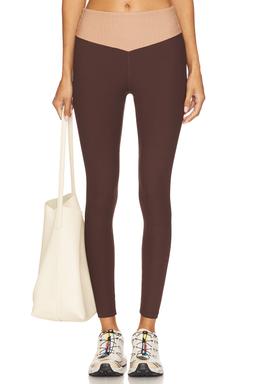 Ribbed Two Tone Dip Legging